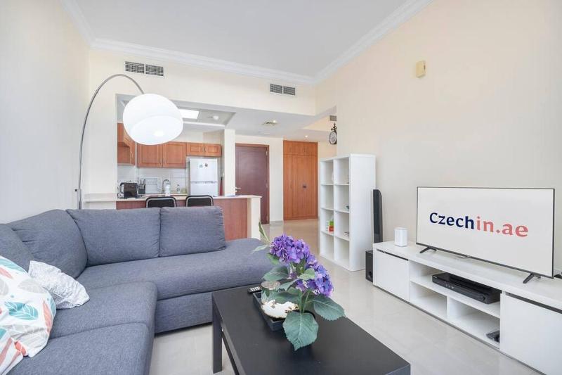 New Listing - Pool & Beach View - Czechin - RAK — отель с удобным расположением в Рас аль-Хайме