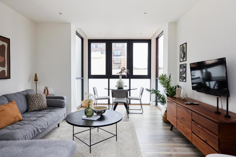 The Wembley Getaway - Lovely 2BDR Flat — отзывы гостей и цены