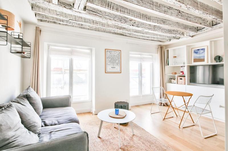 Nice apartment for 4 in Bastille - Paris 11 — забронировать отель в Париже