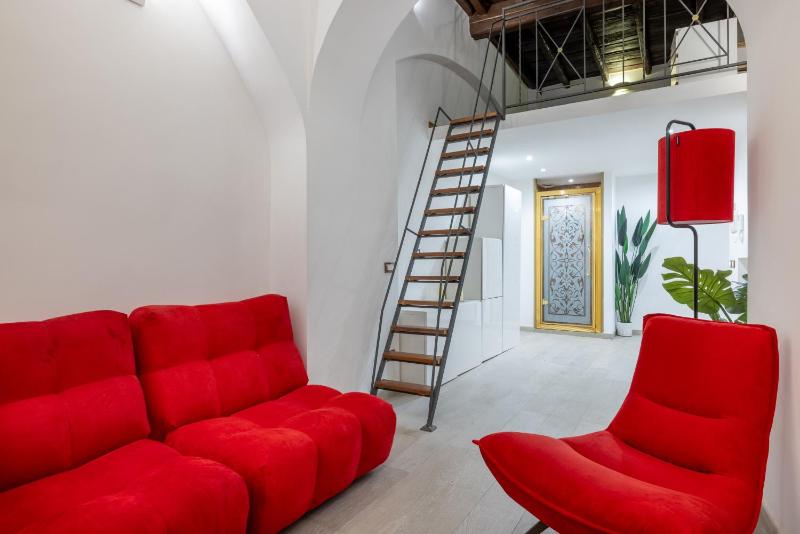 Lovely studio Apartment - Capocci — отель в Риме, Италия