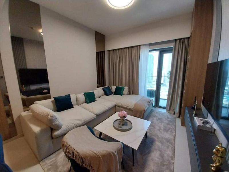 Majestic 3B Apt with breathtaking view in Downtown — отель с удобствами в Дубае