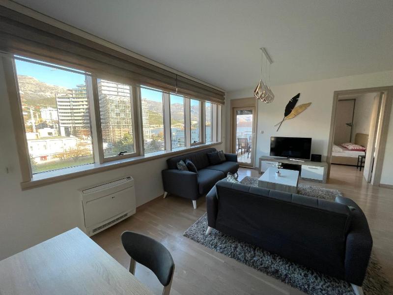 Lux apartment Komel — отель с удобным расположением в Будва