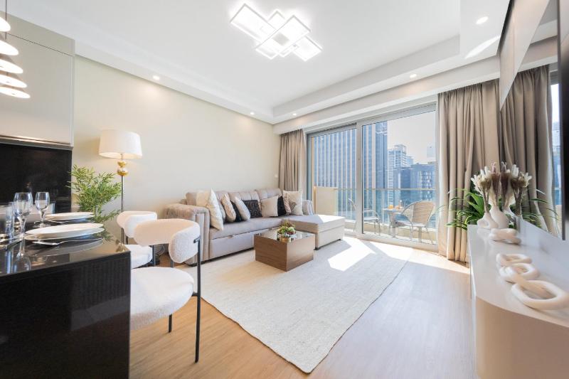 EDEN'S Homes & Villas - JW Marriott Dubai Marina Residences — отель с удобным расположением в Дубае