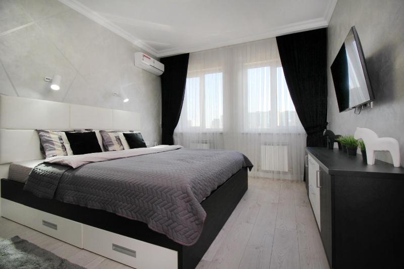 204 Uutnye apartamenty v otlicnom rajone Ideal'no dla komandirovannyh i turistov — забронировать отель в Алматы