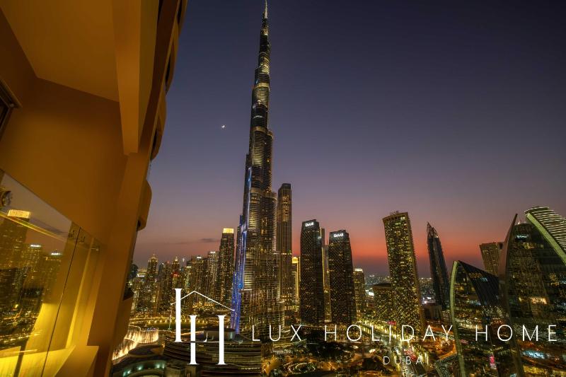 LUX The EMAAR Fashion Avenue Studio — отель с удобным расположением в Дубае