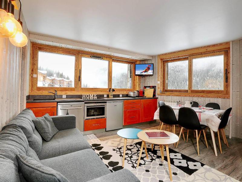 Цены на Appartement renove a Courchevel Moriond, 3 pieces, balcon, pour 6 pers, proche pistes et centre station - FR-1-575-206 в Куршевеле