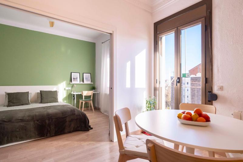 Sunny Apt Barcelona 22@ — отель в Барселоне, Испания