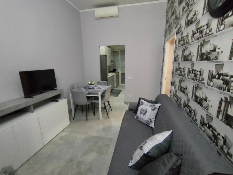 Mary House Napoli Centro — отель с удобствами в Неаполе