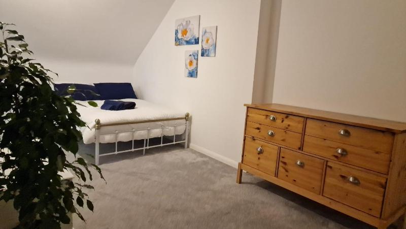 Цены на Mitcham Lane Place в Лондоне