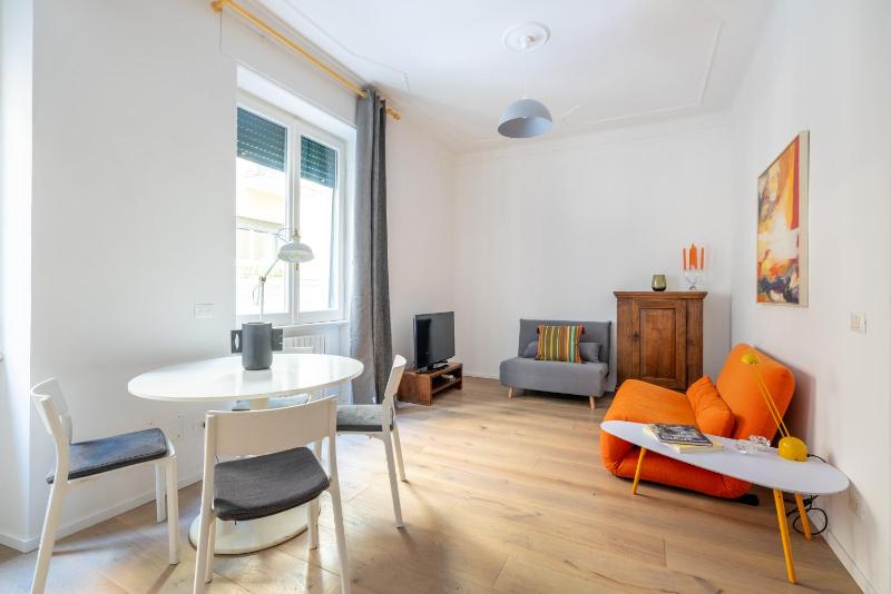 Urban Chic 2 BR Vatican Escape — забронировать отель в Риме