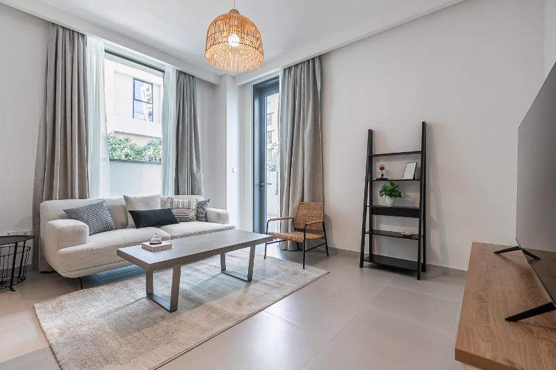 Creek Beach I Apartment I Newly Furnished — отель с удобным расположением в Дубае