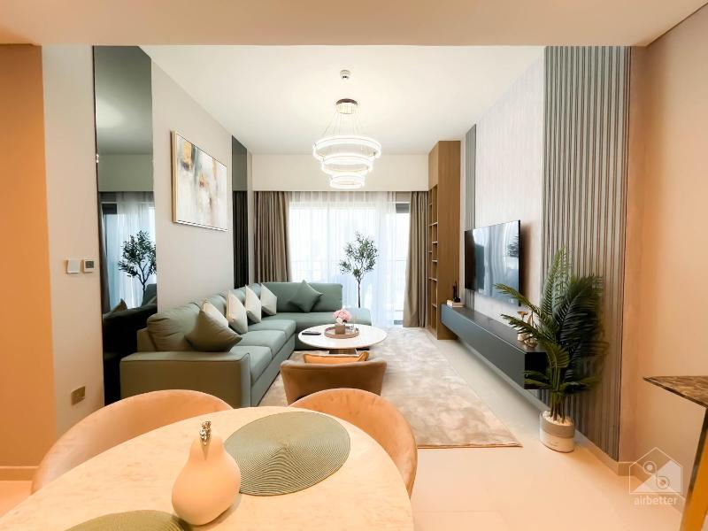 New! Luxurious Downtown Apt with full Burj view — комфортный отель в Дубае