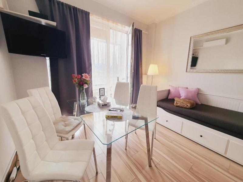Center Apartment — отель с удобствами в Варшаве
