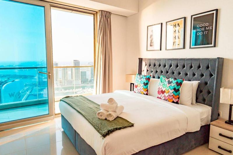 OCEAN VIEWS Spacious 3 BR Signature YPS Apt-NEW — отель в Дубае, Объединенные Арабские Эмираты