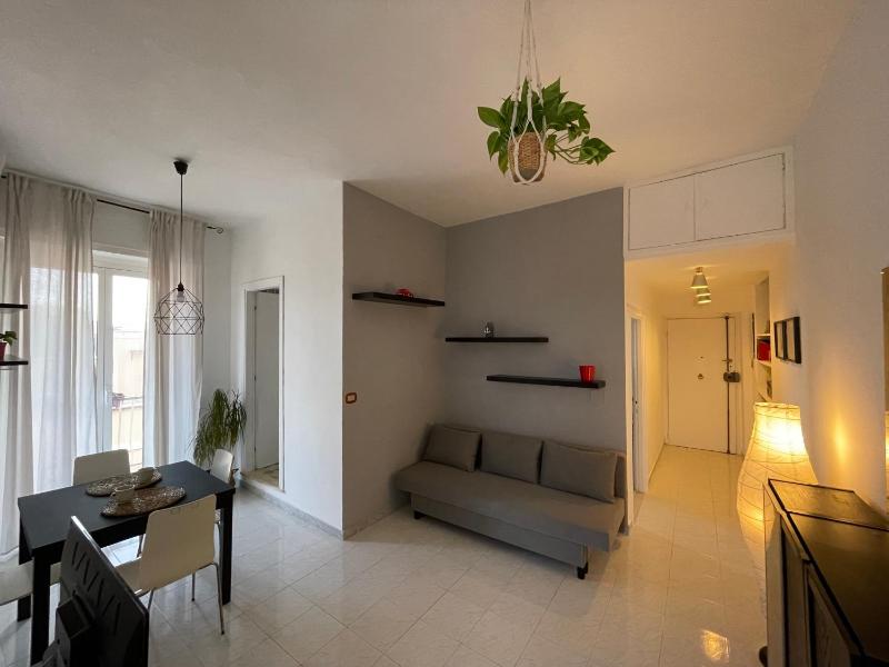 Ilaria's Apartment — отель с удобным расположением в Риме