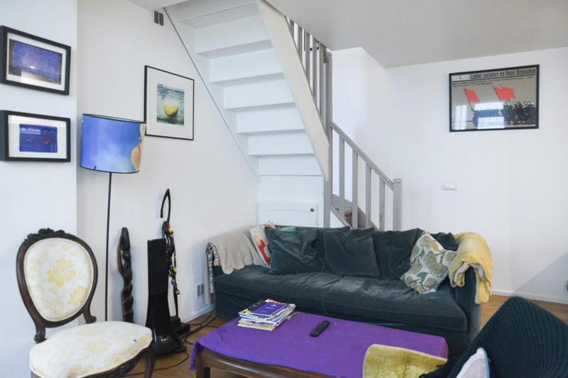 Spacious duplex - near park — отель в Париже, Франция