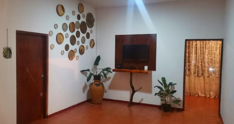 Lalie Guest House - Complete House — комфортный отель в Хиккадува