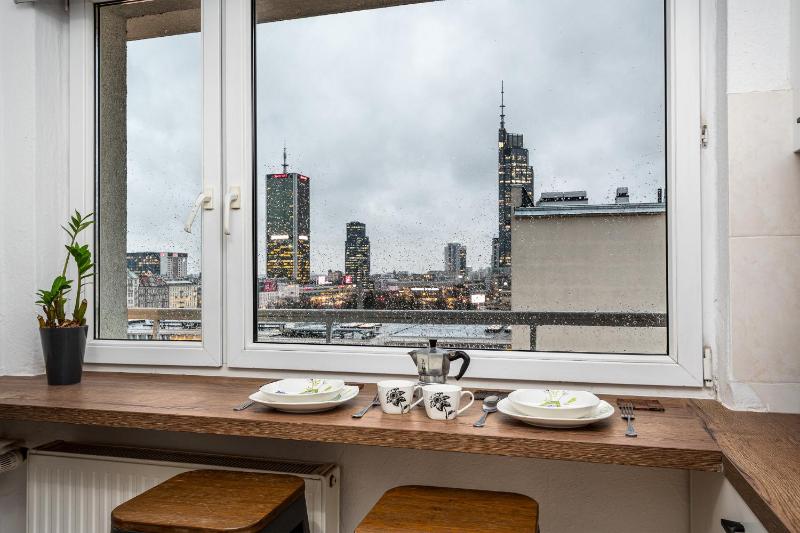 Apart D&K Apartanent w centrum Warszawy — отель с удобствами в Варшаве