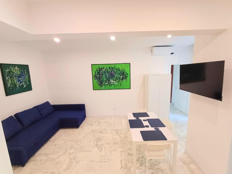 Цены на PRINCIPE APARTMENT в Неаполе