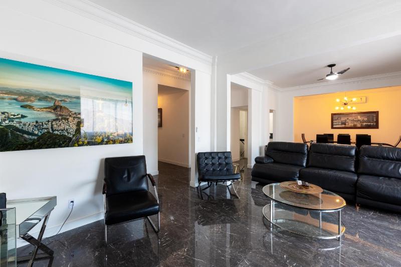 The Best Copa Executive Design Penthouse 4 bedroom 3 bathroom 6 air conditioners 2500 sq ft 85 inch cimema tv — отель с удобным расположением в Рио