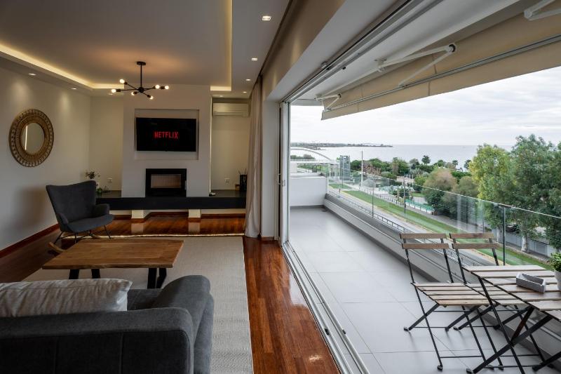 Цены на Sesilia Sea View Apartment в Афины