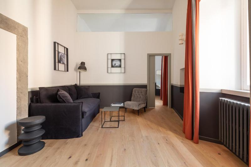Цены на Trastevere Charming Rosa Apartment в Риме