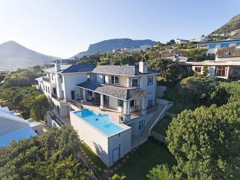 Entire Villa near the beach — отель в Кейптауне, Южноафриканская Республика