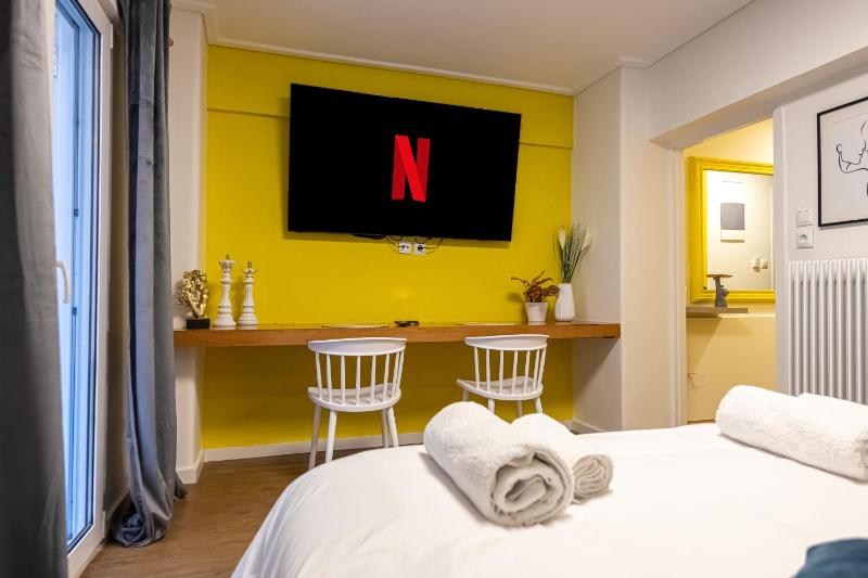 Koukaki studio close to acropolis 100mbps — забронировать отель в Афины