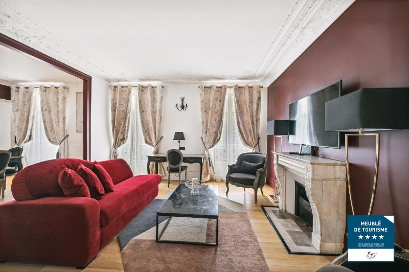 Sejours Parisiens / Suite Le Royal / 4* — забронировать отель в Париже