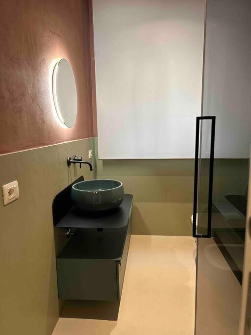 Appartamento di design vicino alla metropolitana Roma — отель с удобным расположением в Риме