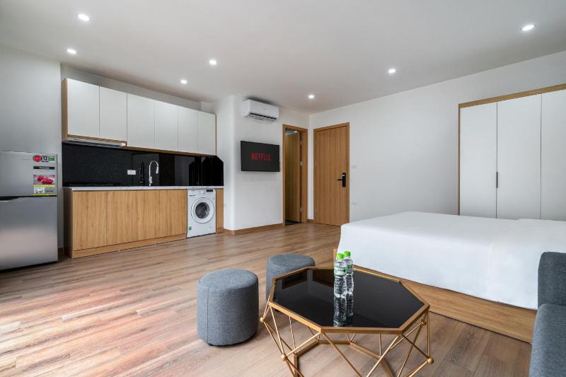 Casa Feliz Serviced Apartment — отель с удобствами в Ханое