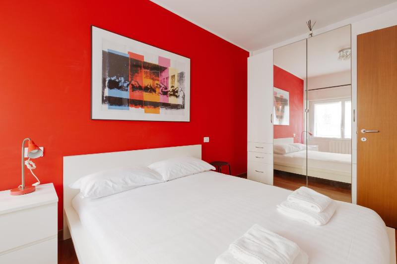 MM Segesta Apartment Clinico San Siro — забронировать отель в Милане