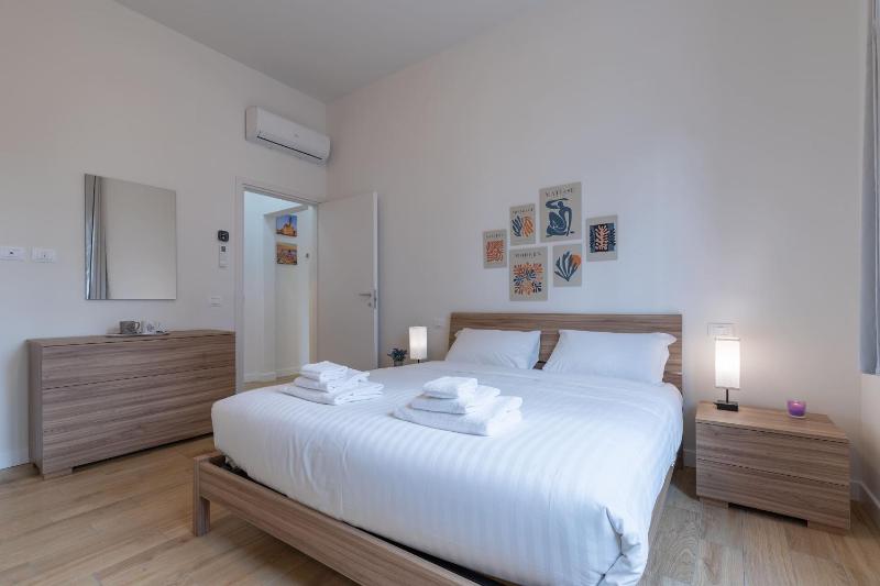 Florence Chich Suite-Hosted by Sweetstay — забронировать отель в Флоренции