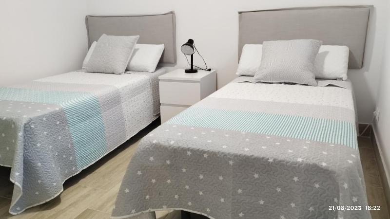 Apartamento Agradables 3 — отель с удобствами в Мадриде