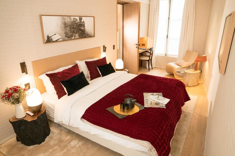 Superbe Penthouse 1 Chambre Hammam Terrasse — отель с удобным расположением в Париже