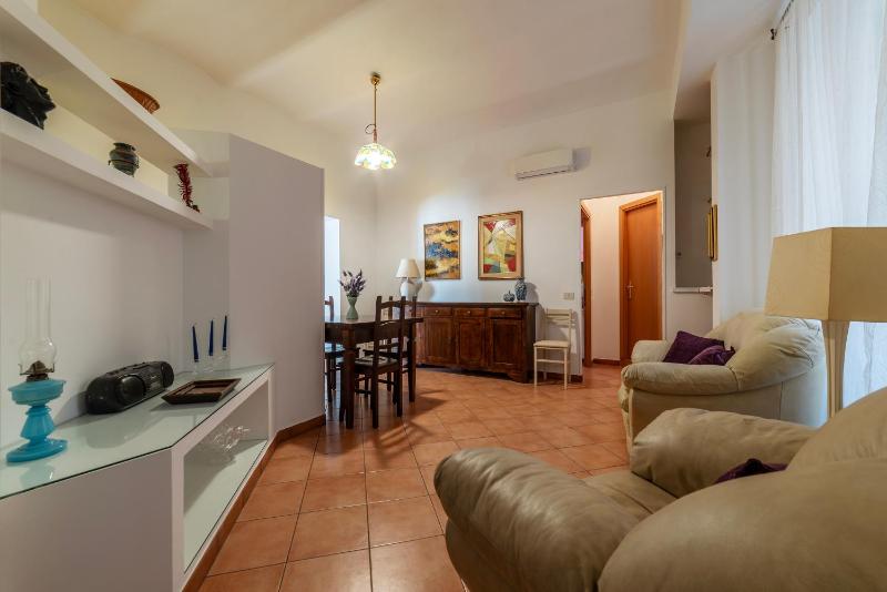 Цены на Tiburtina Huge Apartment x6! в Риме