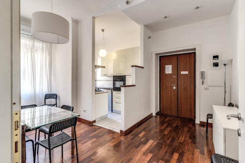 Re di Roma Lovely Apartment — отель с удобствами в Риме