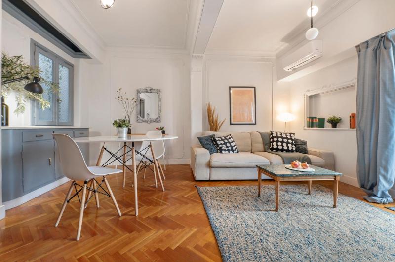 Цены на Museum Apartment - Fix B, Athens в Афины