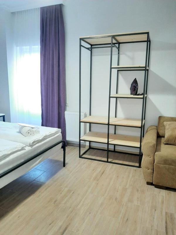 Style Apartment with Courtyard — отель с удобствами в Тбилиси