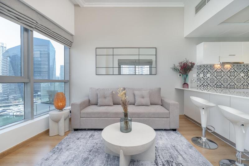 Цены на Waterfront Bliss - Experience Dubai Marina Views в Дубае