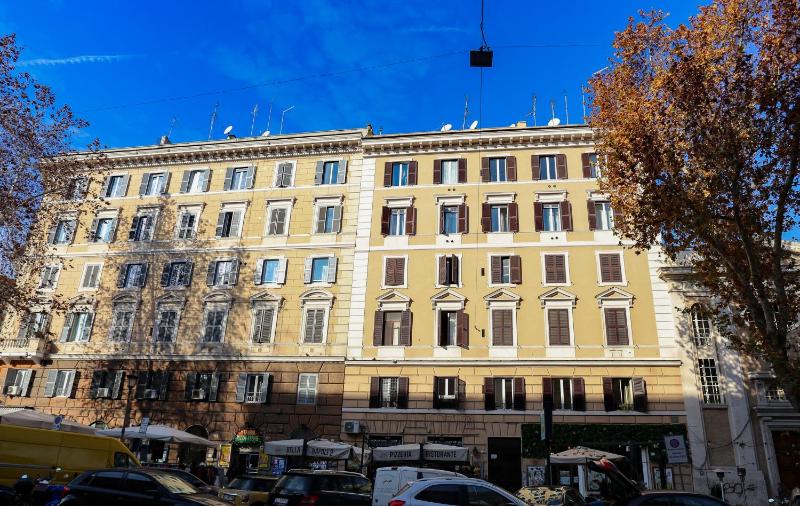 Blue Vatican House — отель с удобствами в Риме