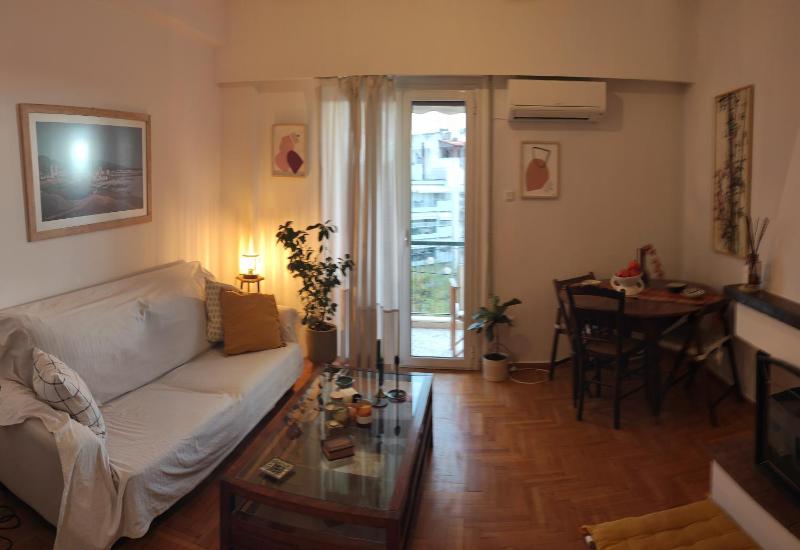 On Foot to Acropolis Cozy Apartment — комфортный отель в Афины