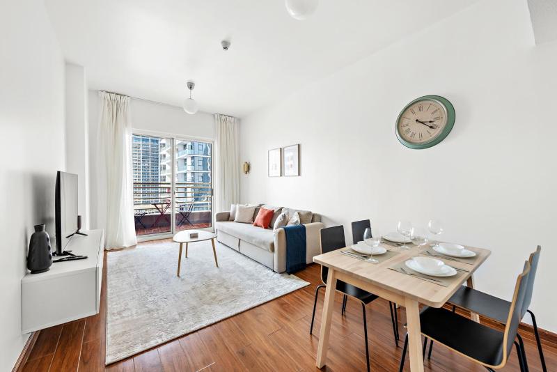 StoneTree - Furnished 1BR in JLT with Lake View — отель в Дубае, Объединенные Арабские Эмираты