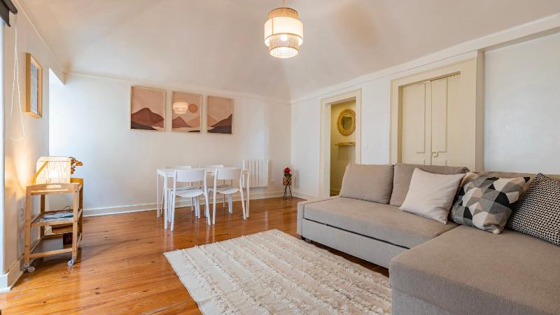 Alfama Center Flat by LovelyStay — комфортный отель в Лиссабоне