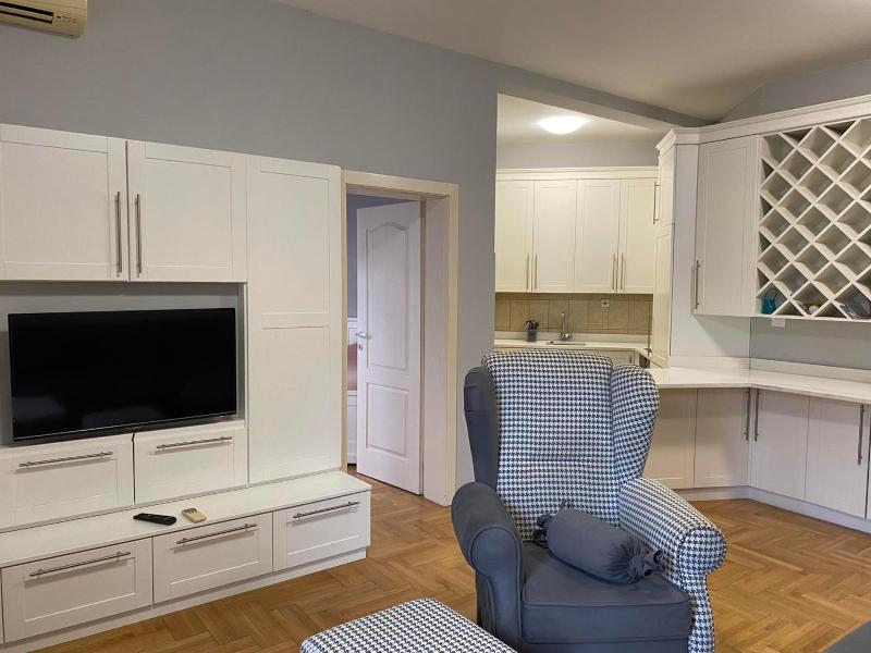 Apartmani Tom'a — отель с удобствами в Будва