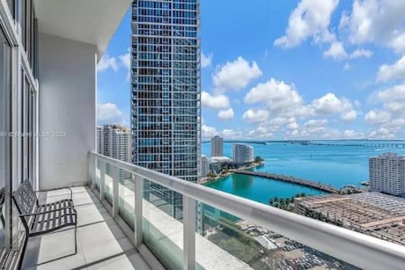 Цены на 28th Floor Icon Brickell Penthouse with City Views в Майами