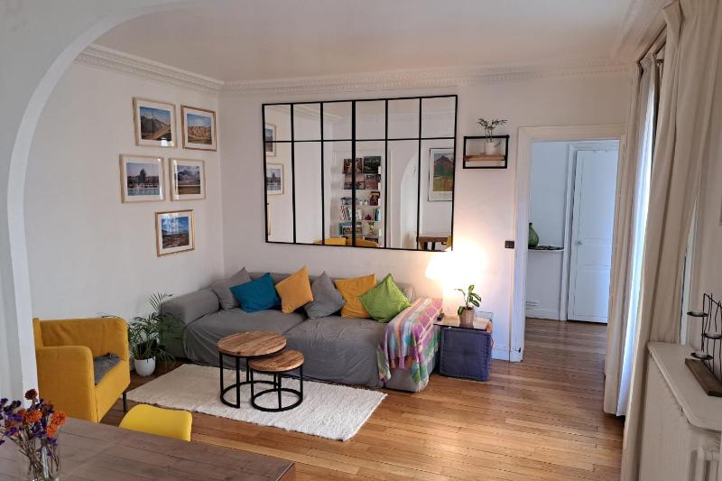 Pretty cocoon in Montmartre — забронировать отель в Париже