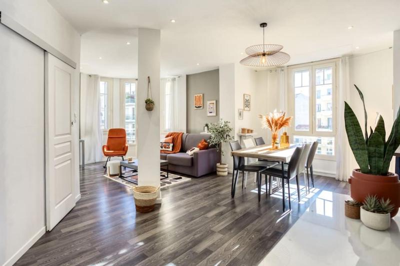 L1 Suite Auguste Valensin 10 min a pied Mer Clim&WIFI — отель с удобствами в Николь