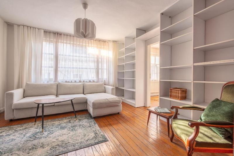 Exquisite Sea View Flat 2 min to Istiklal Avenue — отель с удобным расположением в Стамбуле