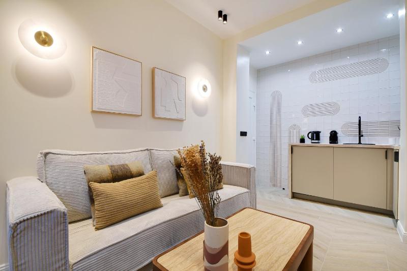 CMG - La Butte Montmartre — отель с удобствами в Париже